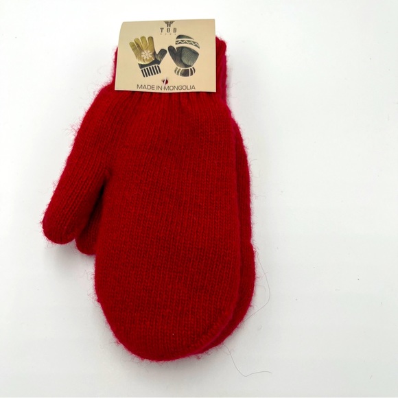 Kids sheep wool mitten, great gift for kids! Under $15, organic gift, cozy gift - Picture 1 of 6